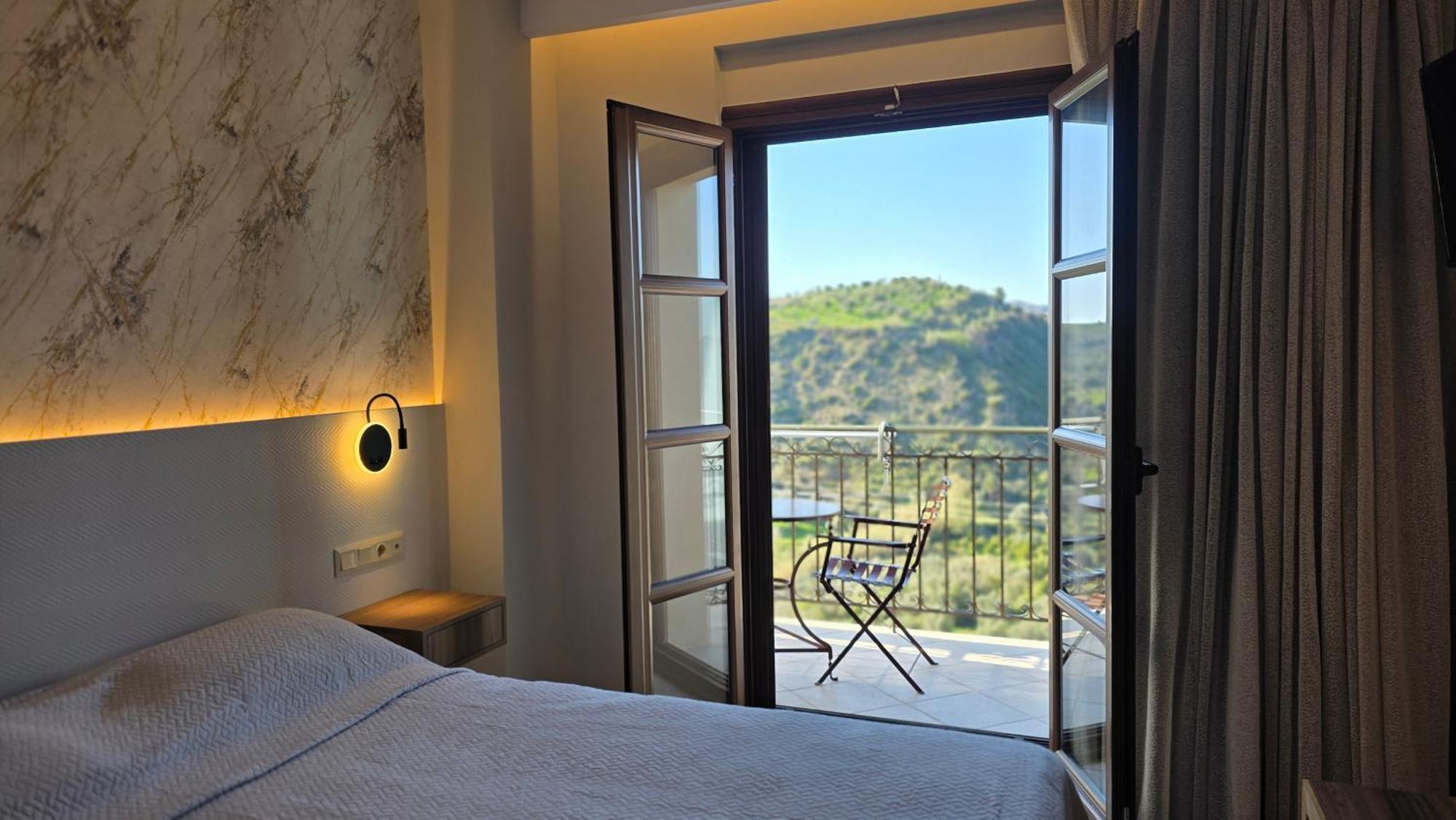 Bacchus Hotel Ancient Olympia Екстериор снимка
